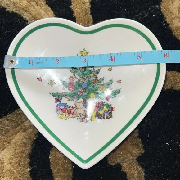 Nikko Christmastime China Heart Shape Candy Trinket Dish Retired Pattern Small - Picture 12 of 13